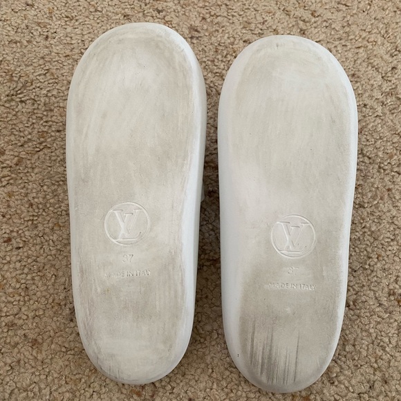 Louis Vuitton Sunbath Flat Mule - Picture 7 of 7